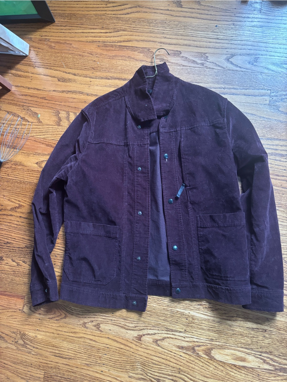 Banana Republic Men's Corduroy jacket in Dark Burgundy